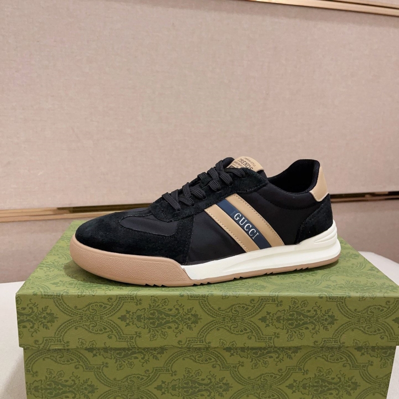 G*u*i casual shoes